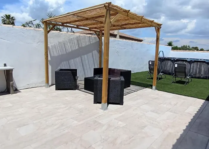 Casa De Madera Muy Acogedora En Una Zona Tranquila